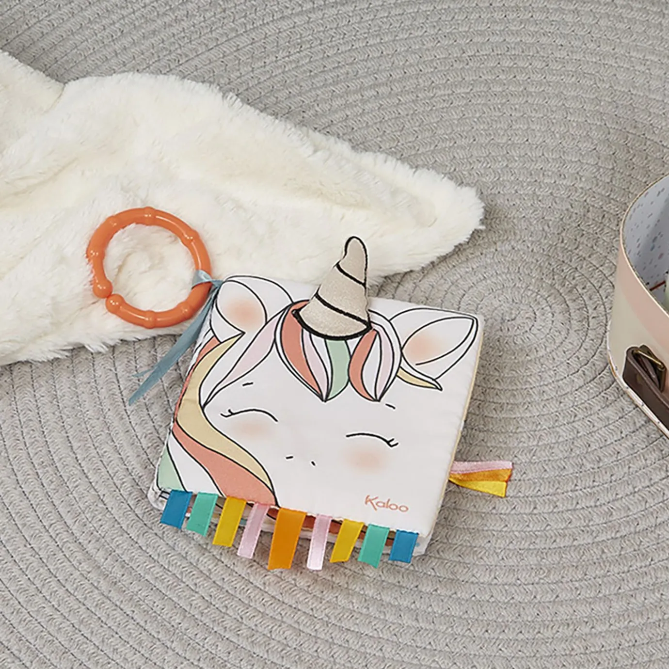 Kaloo Activity Book - The Happy Unicorn> Soft Books