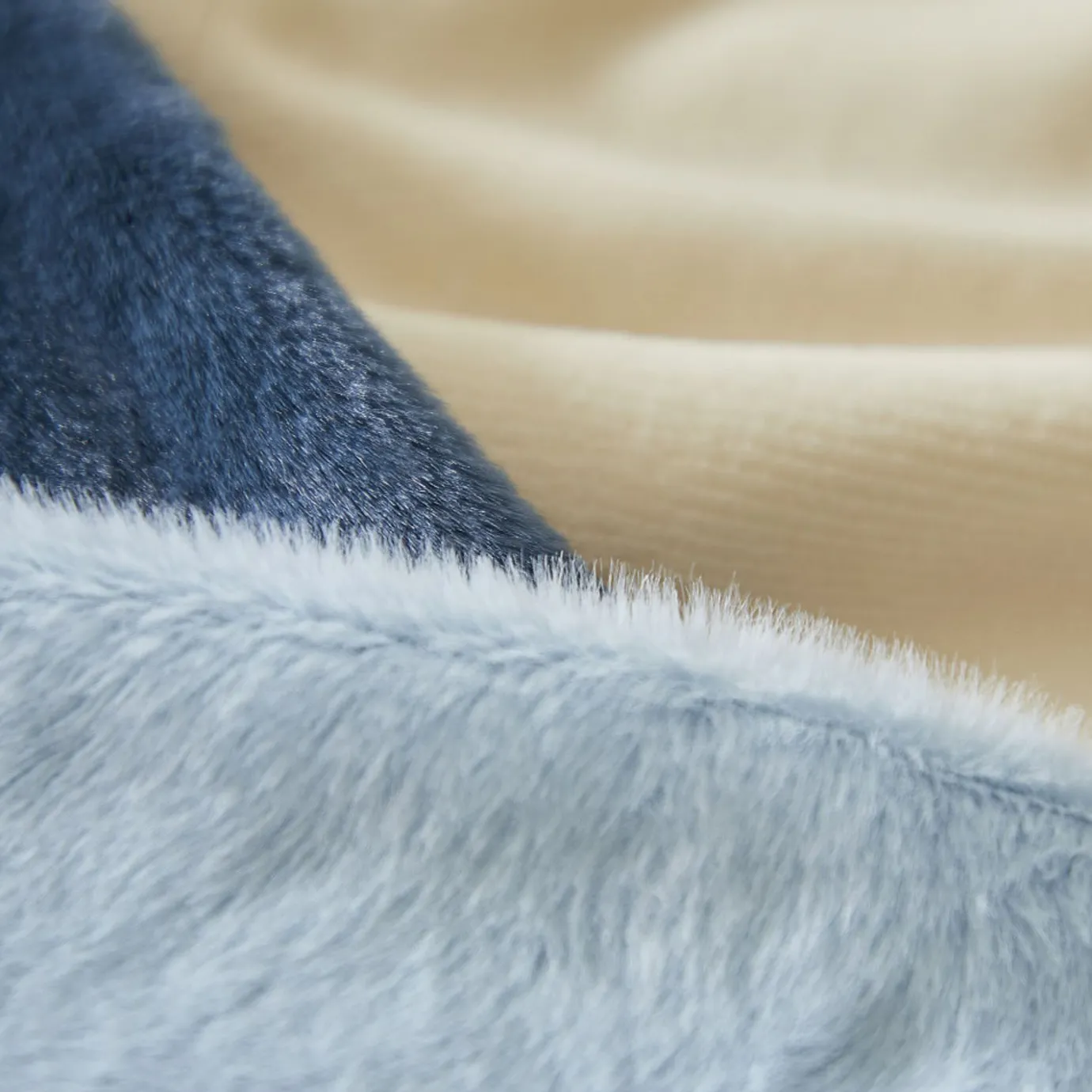Kaloo Doudou Penguin Blue> Animal Comforter