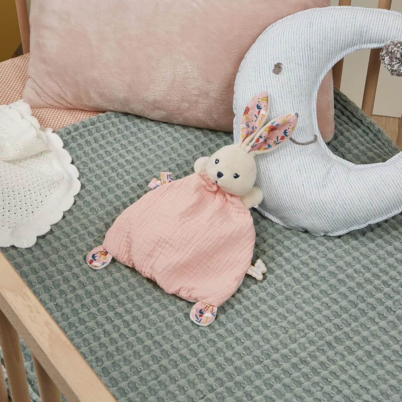 Kaloo Doudou Rabbit Poppy> Bunny Comforter