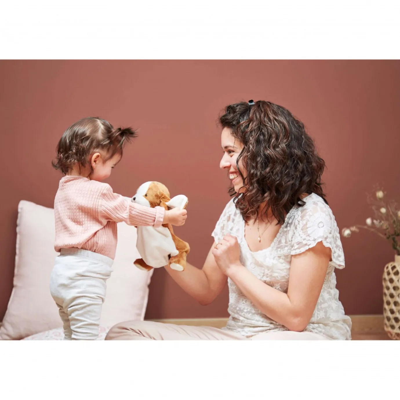 Kaloo Tiramisu Dog Doudou Puppet> Animal Comforter